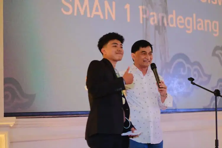 Hadiri Pelepasan Siswa - Siswi SMAN 1 Pandeglang, Dimyati: Sebagai Alumni Saya Hadir Memberi Semangat