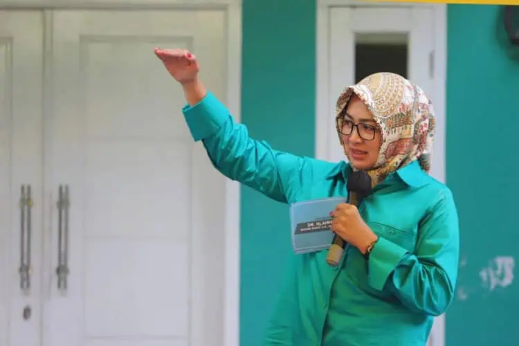 Survei Airin Merangkak Naik, Diklaim Ungguli Rano dan WH