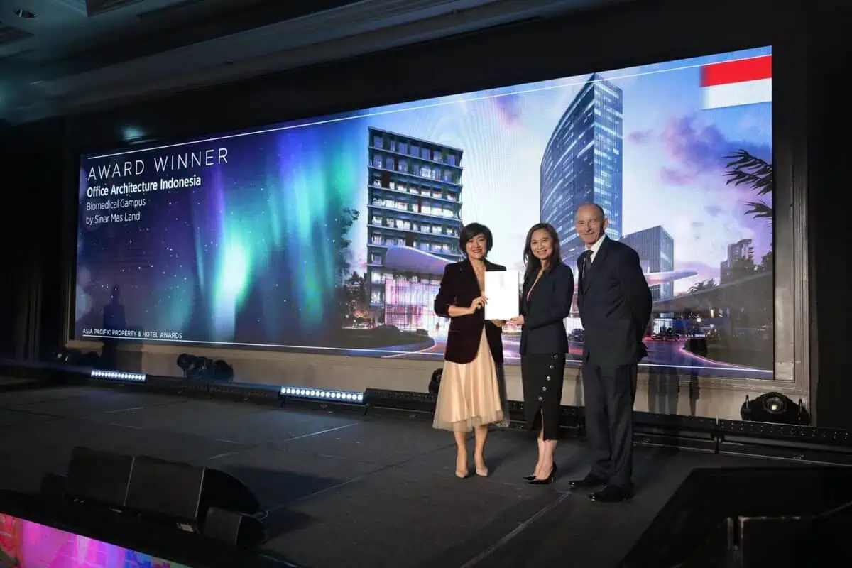 Sinar Mas Land Raih Empat Penghargaan Bergengsi di Ajang Asia Pacific Property Awards 2024 Sinar Mas Land Raih Empat Penghargaan Bergengsi di Ajang Asia Pacific Property Awards 2024