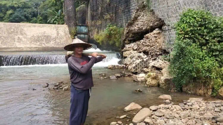 Tanggul Bendungan Cisurog Pandeglang Jebol, Petani Mengeluh