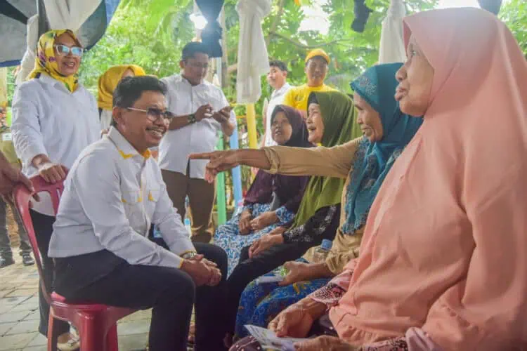 Relawan Sachrudin Bersatu Gelar Bakti Sosial di Saungkuriang Cipondoh