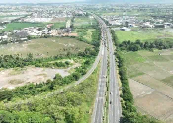 Suasana ruas jalan Tol Tangerang - Merak. (ISTIMEWA)
