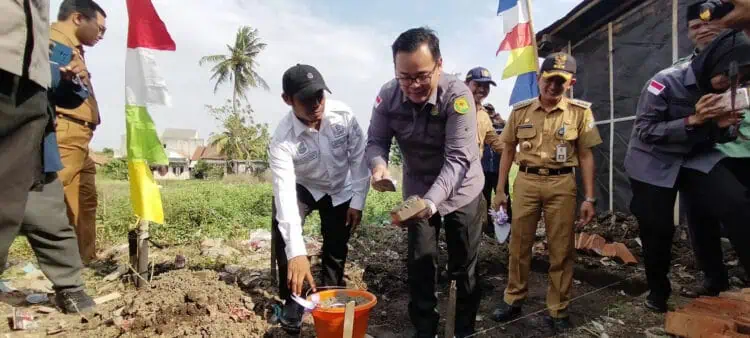 Bangun 25 Sanitasi Sehat di Tegalangus, Kejari Kabupaten Tangerang Peduli Stunting