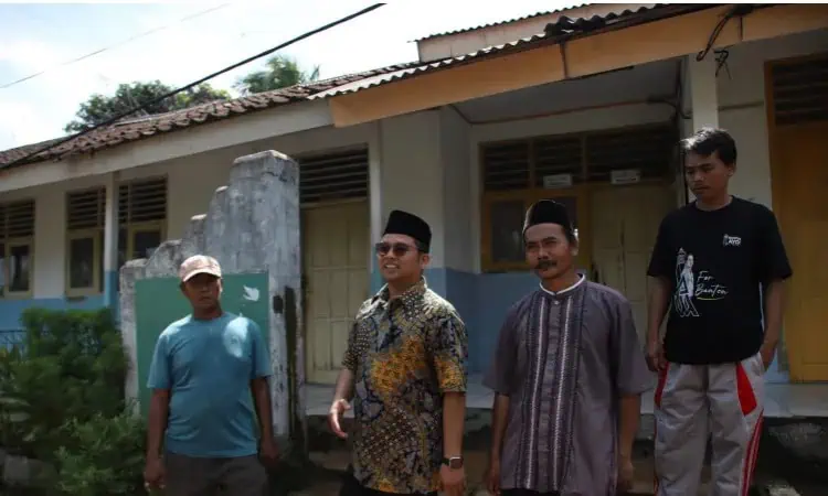 Kekurangan Guru, Arief Wismansyah Ajak Warga Banten Bantu Ngajar di MI di Lebak Ini