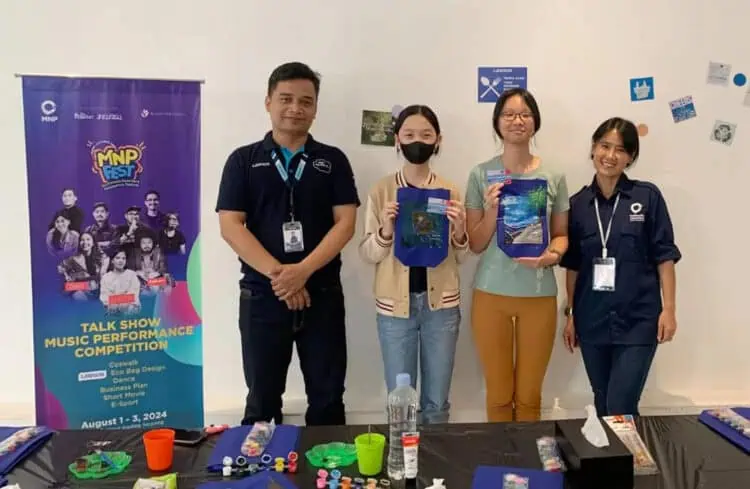 Lawson Ajak Melukis Tas Belanja Melalui Ecoteens Design Competition
