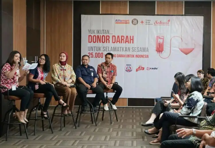 Ulang Tahun ke-25, Alfamart Kumpulkan 25.000 Kantong Darah