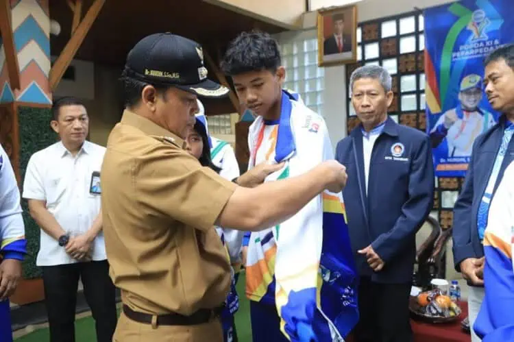 Bidik 25 Medali Emas, Pemkot Tangerang Lepas Puluhan Atlet Pepaperda VIII Banten