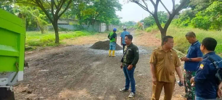 Bertahun - Tahun Rusak, Jalan SDN Cilampang Kota Serang Akhirnya Dibangun