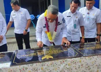 Resmikan SMPN 23 Tangsel, Benyamin Minta Keunggulan Sekolah Dimunculkan