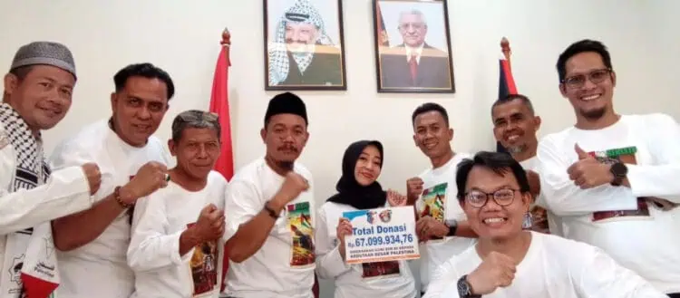 Donasi Untuk Palestina, Pengurus ILUNI 80 Serahkan Langsung ke Kantor Kedutaan Palestina