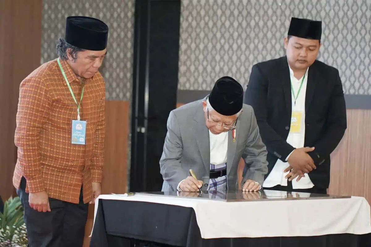 Wapres RI Tetapkan Kecamatan Kresek Jadi Kampung Santri Wapres RI Tetapkan Kecamatan Kresek Jadi Kampung Santri