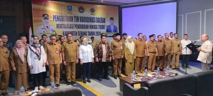 Atasi Pengangguran, Disnakertrans Kabupaten Serang Kukuhkan TKDV