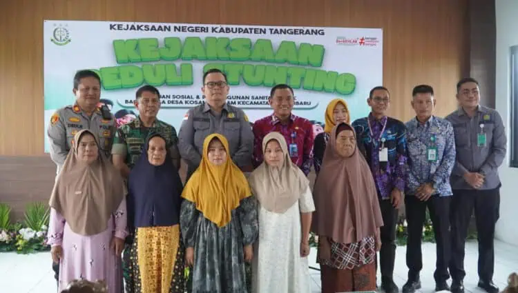 Peduli Stunting, Kejari Kabupaten Tangerang Bangun 37 Jamban Sehat di Desa Kosambi Dalam Kecamatan Mekarbaru