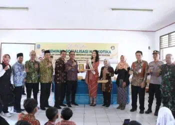 Miss Indonesia Sosialisasi Narkoba Kepada Pelajar di Pamarayan