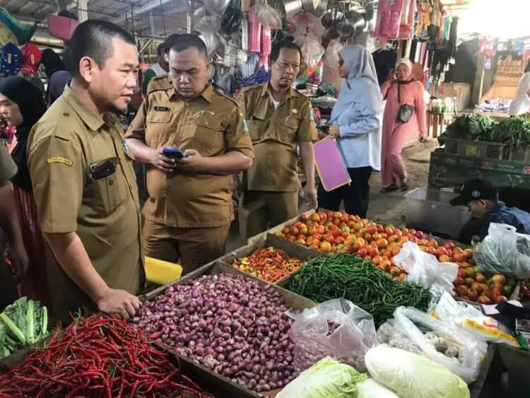 Sidak Pasar, Harga Sembako di Kabupaten Serang Mulai Turun