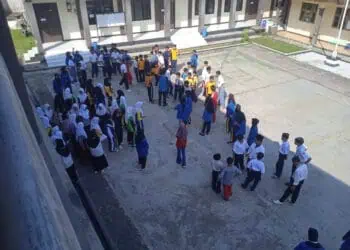 MPLS 2024, SMK MIFA Kabupaten Serang Gelar Simulasi Bencana Gempa Bumi