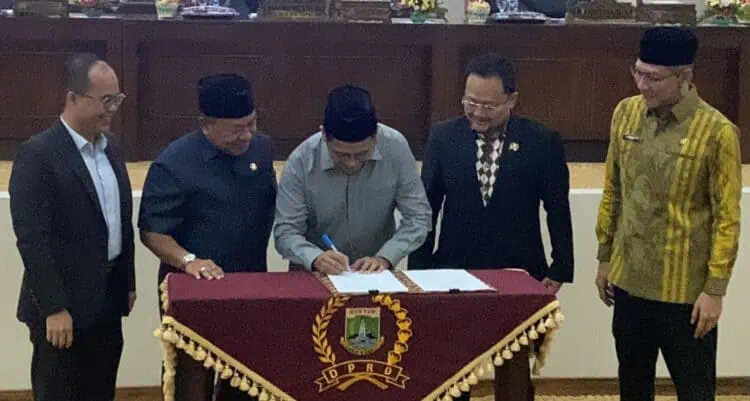 Usulan Raperda Perda Limbah B3 di Banten Disetujui
