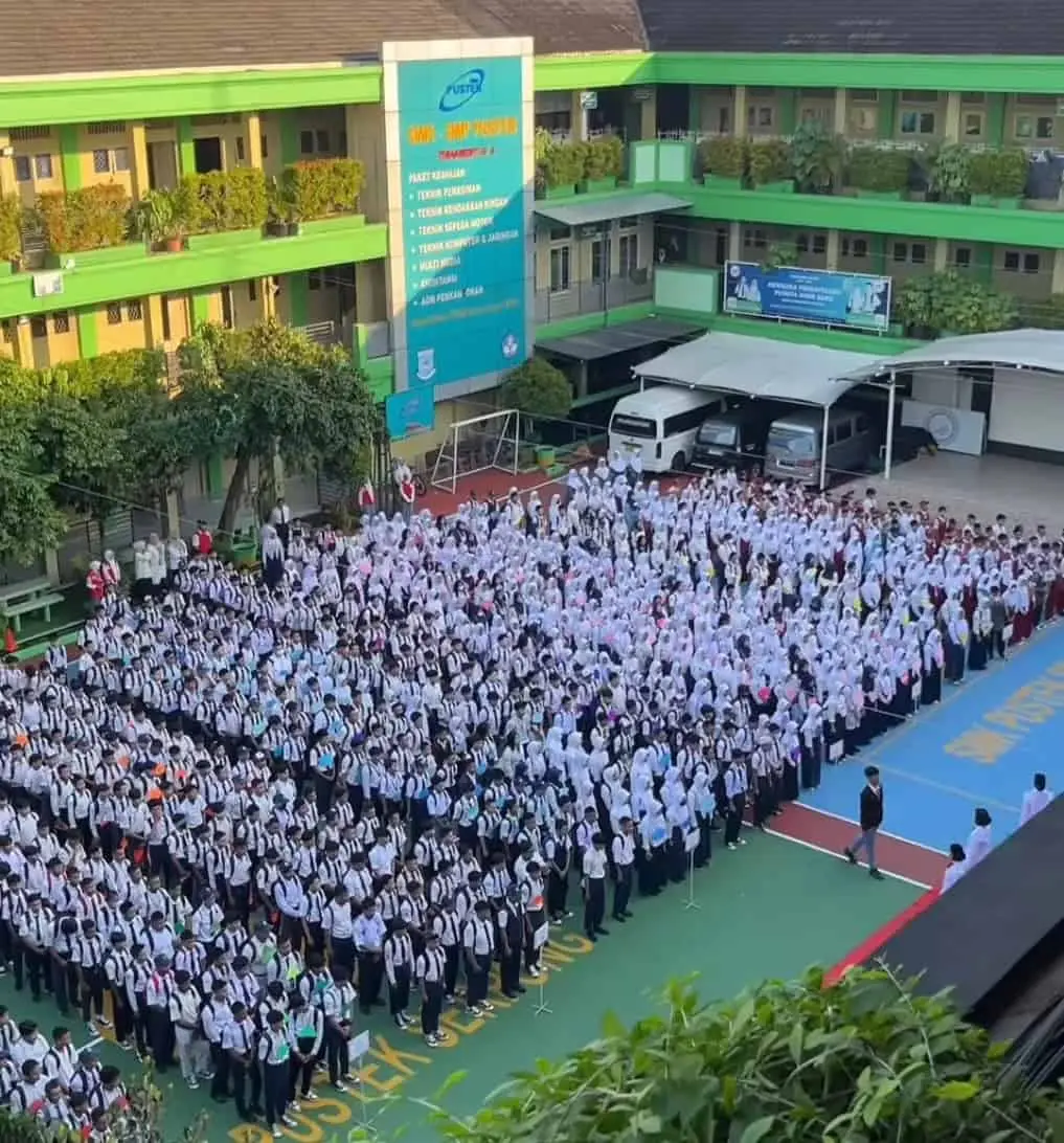 Ratusan Siswa Baru SMK Pustek Serpong Ikuti MPLS Ratusan Siswa Baru SMK Pustek Serpong Ikuti MPLS