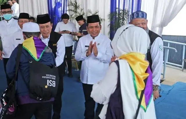 Sambut 387 Jemaah Haji, Pj: Semoga Bawa Keberkahan dan Semangat Ibadah Terimplementasikan dalam Kehidupan Sehari-hari