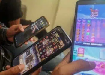 Miris, Lebih dari Setengah Juta Penerima Bansos Main Judol