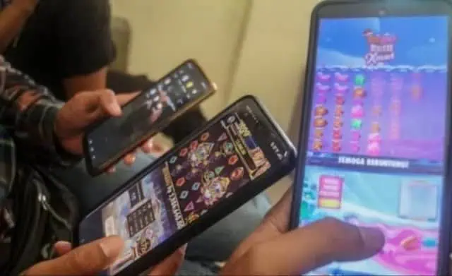 Miris, Lebih dari Setengah Juta Penerima Bansos Main Judol