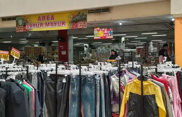 Sepi Pembeli dan Kerap Merugi, Pedagang di Plaza Shinta Pilih Hengkang Sepi Pembeli dan Kerap Merugi, Pedagang di Plaza Shinta Pilih Hengkang