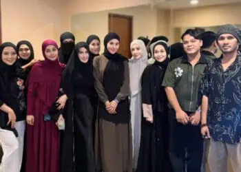 Wanda Hara Ikut Kajian Ustad Hanan Attaki Pakai Gamis dan Cadar, Nagita Slavina Kena Getahnya   