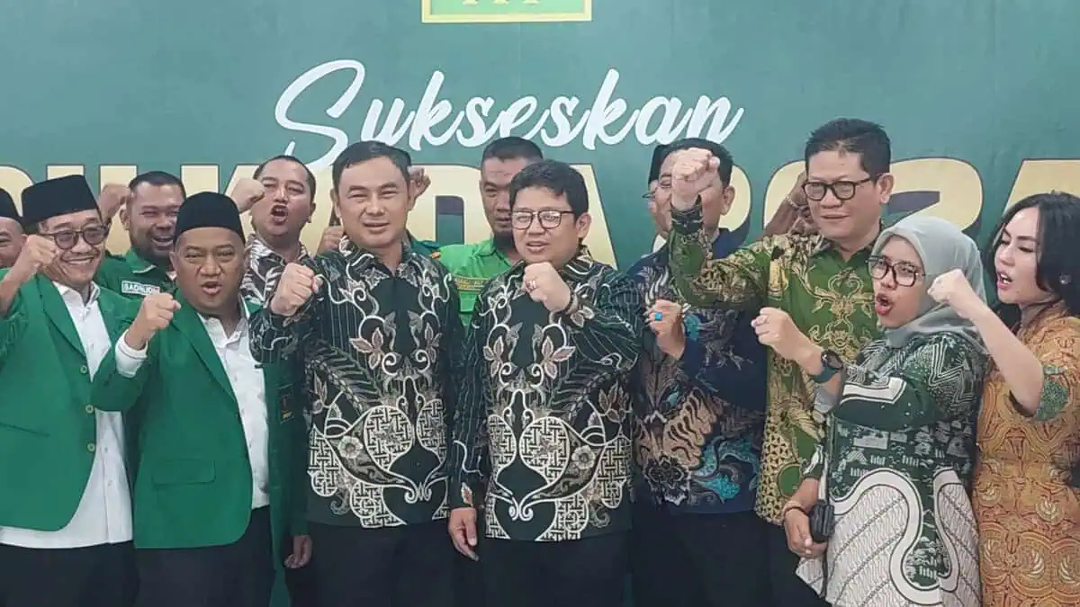 Terima BKWK dari PPP, Mad Romli-Irvansyah Siap Daftar ke KPU Kabupaten Tangerang Terima BKWK dari PPP, Mad Romli-Irvansyah Siap Daftar ke KPU Kabupaten Tangerang