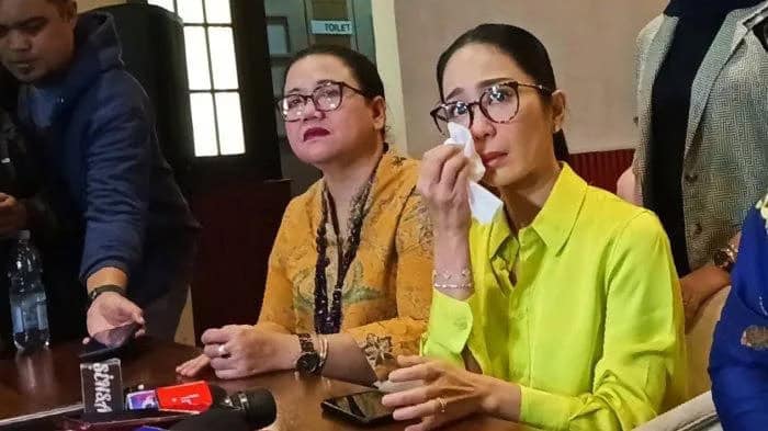 Bohongi Suami Demi Ikut Investasi Bodong, Bunga Zainal Rugi Rp15 M