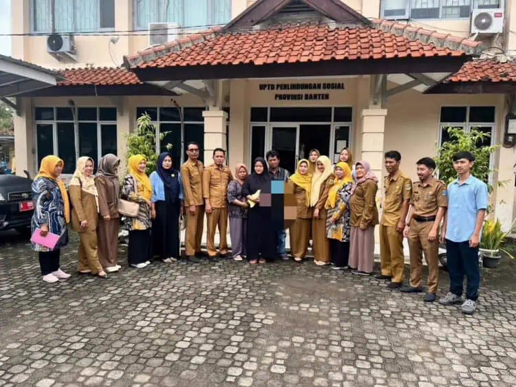 Komnas PA Kabupaten Serang Serahkan Bayi Korban Pemerkosaan ke Keluarganya