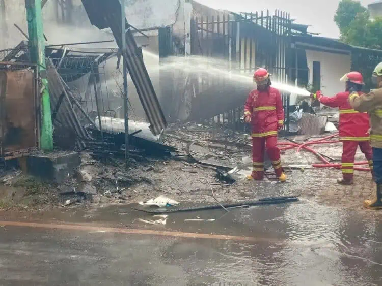 Tertidur Lelap Ketika Kebakaran, Pegawai Toko Percetakan di Pamulang Selamat