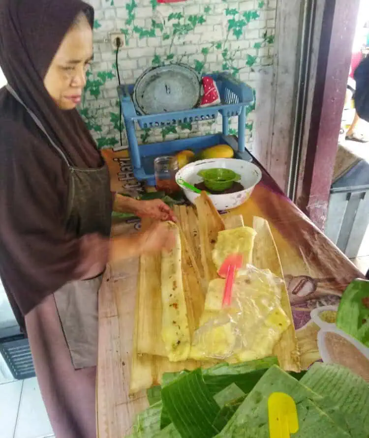 Dibuat Sejak Zaman Penjajahan, Kue Balok Menes Pandeglang Melegenda Hingga Kini