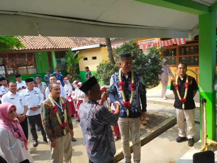 Program CSR PT EDS (Pemi) di SDN Sukamurni 1 Balaraja Diapresiasi
