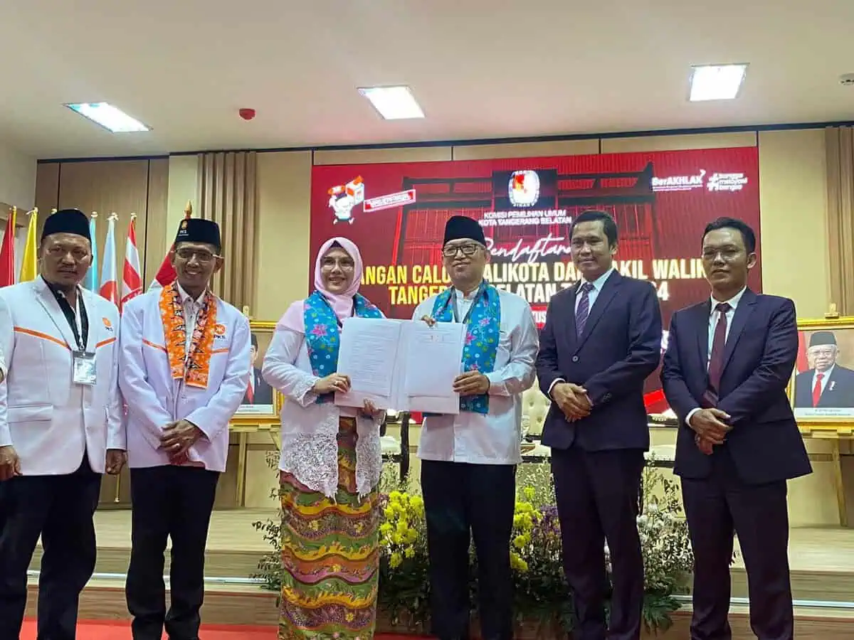 Benyamin-Pilar Didampingi 16 Partai, Ruhamaben-Shinta Dikawal PKS Benyamin-Pilar Didampingi 16 Partai, Ruhamaben-Shinta Dikawal PKS