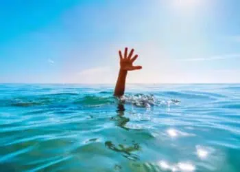 Dua Warga Jakarta Hilang Tenggelam di Pantai Karang Seke Lebak
