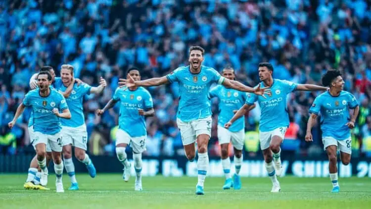 Bukti Manchester City Masih Lapar Gelar