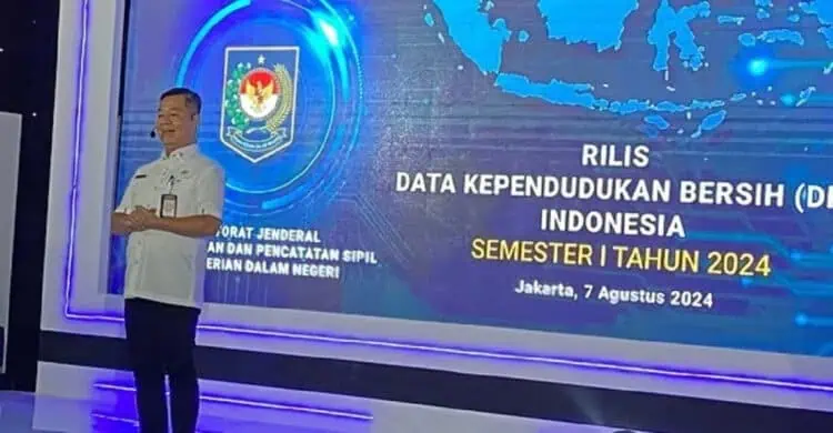 Penduduk Indonesia Kini Berjumlah 282,4 Juta
