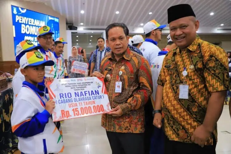 Pemkot Tangerang Bagikan Rp 5,4 Miliar Untuk Bonus Popda dan Peparpeda