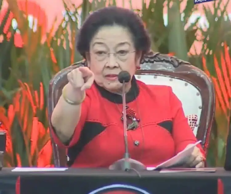 Didukung PDIP, Megawati Minta Airin Pakai Seragam Merah Hitam