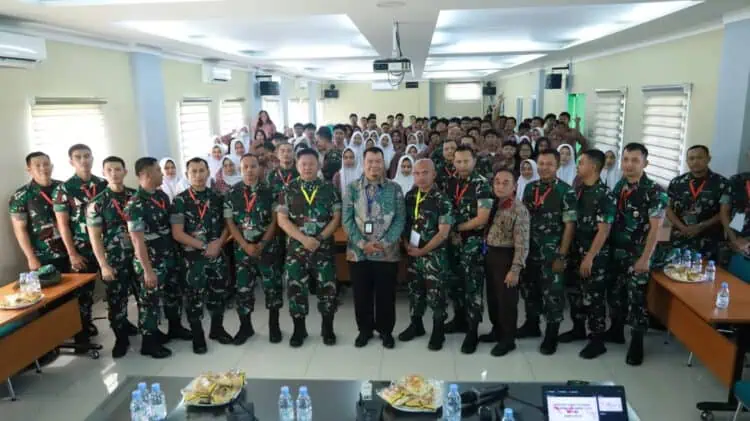 Tanamkan Nilai Kebangsaan Sejak Dini, Siswa Seskoad Hadir ke SMK Pustek Serpong