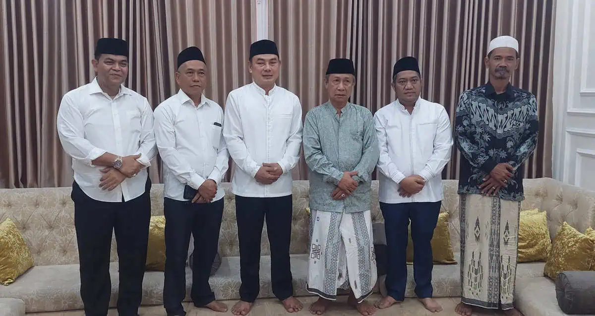 Dukung Mad Romli-Irvansyah, Ulama Kharismatik Cilongok KH Syihabuddin Sebut Sosok Mad Romli Peduli Masyarakat