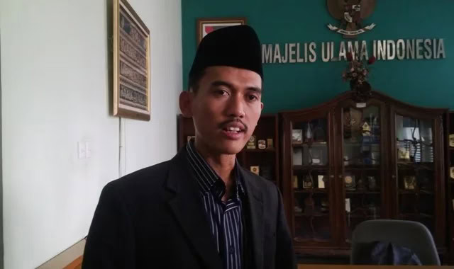 MUI Pastikan Azan Magrib di TV Diganti Running Text Saat Misa Paus Tak Langgar Syariat