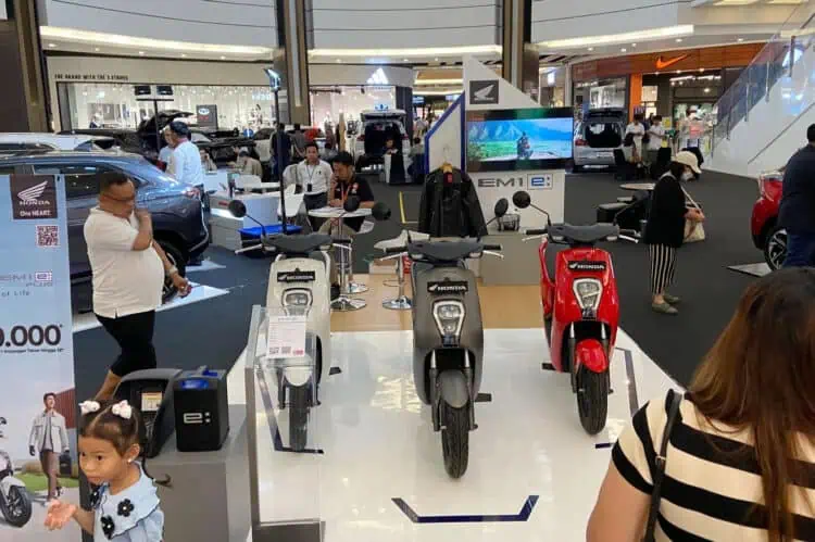 WMS Perkenalkan Sepeda Motor Listrik Lewat Honda EV Exhibition di AEON Mall BSD