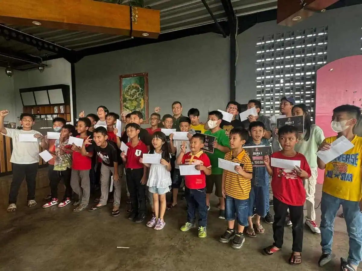 Puluhan Pecatur Pemula Ikuti Ngeround Catur Bareng Ketua Percasi Kabupaten Tangerang