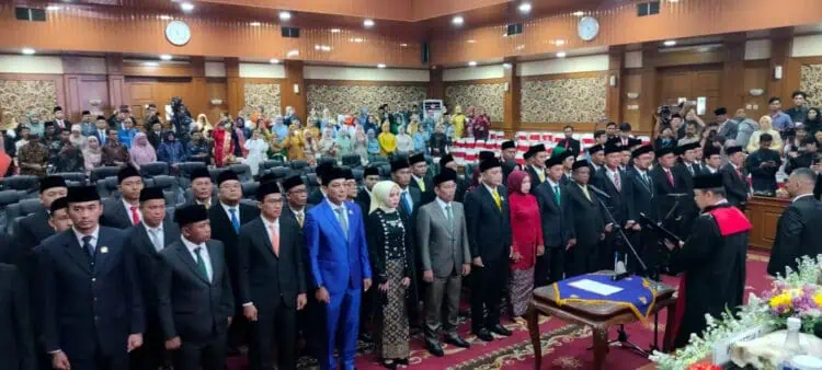 50 Anggota Dewan Kabupaten Serang Resmi Dilantik, Berikut Nama - namanya