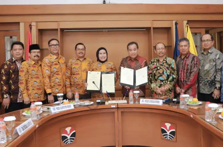 Bupati Serang Ratu Tatu Chasanah, jalin kerjasama dengan jajaran civitas akademika UPI Bandung, Jawa Barat. (ISTIMEWA)