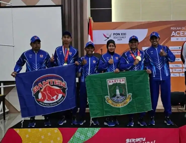 Atasi Angin Kencang, Paralayang Banten Boyong Medali Emas
