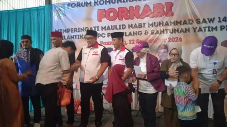 Yayasan Laskar Anggrek Berikan 100 Paket Sembako Kepada Anak Yatim di Tangsel