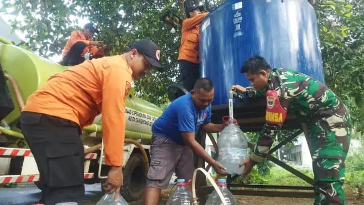 120 Kepala Keluarga di Kelurahan Kranggan Tangsel Kesulitan Air Bersih