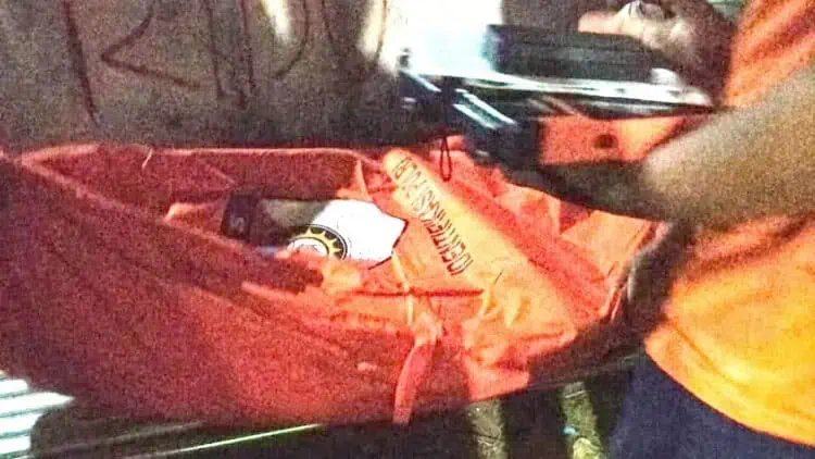 Mayat Diduga ODGJ Ditemukan di Belakang Plaza Labuan Pandeglang